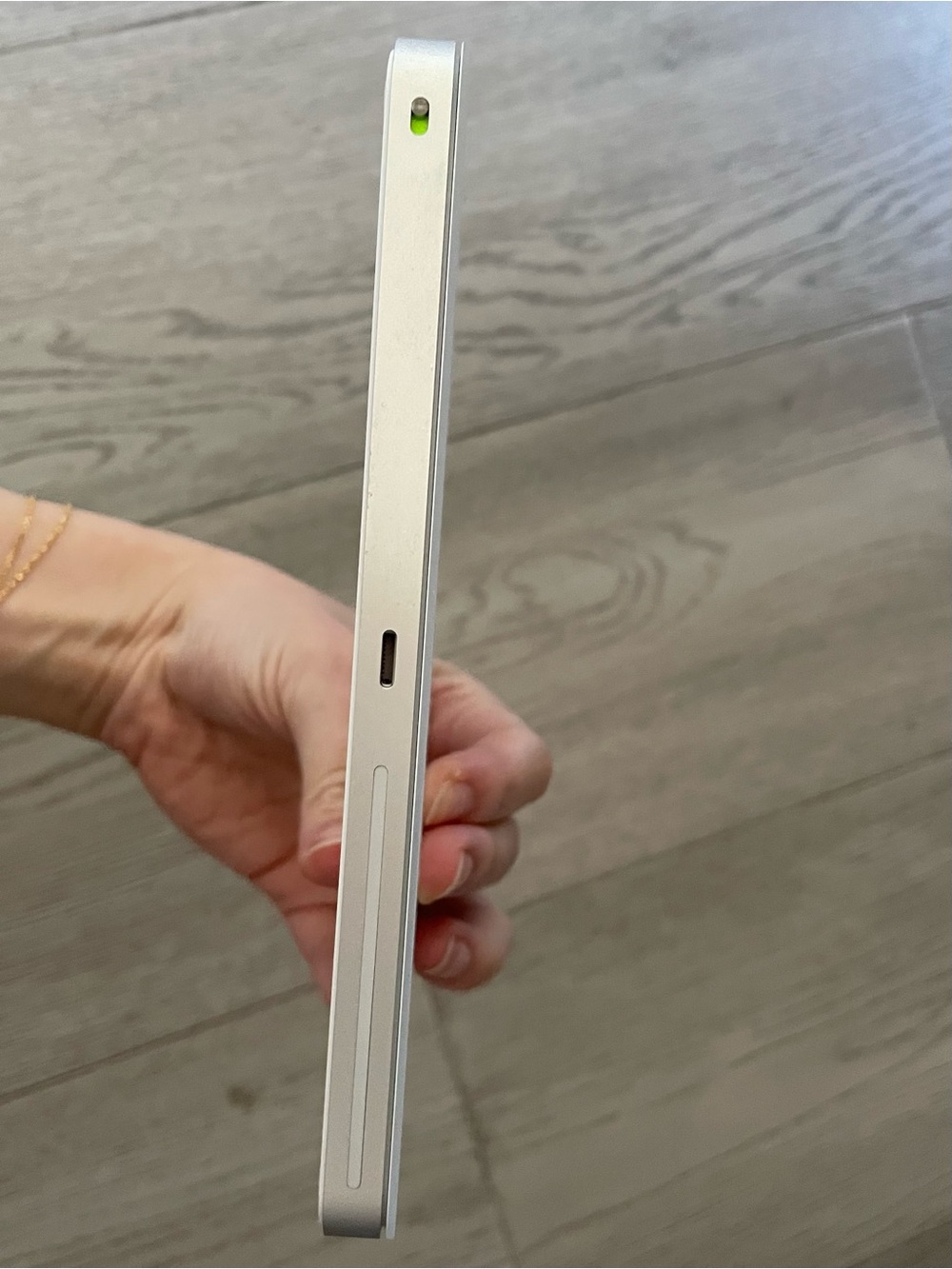 🍎 Apple Magic Trackpad - Picture 3 of 3